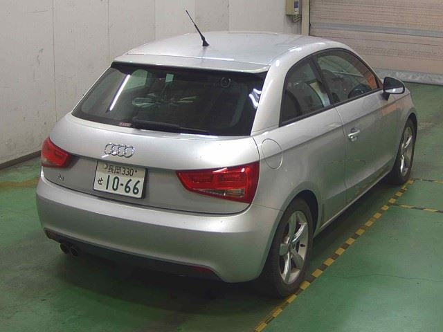 AUDI A1 2011