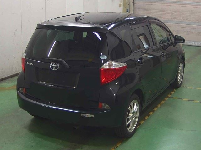 TOYOTA RACTIS 2012