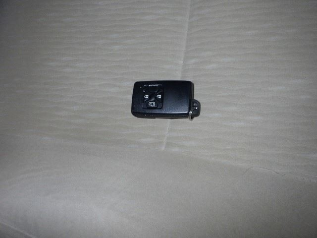 TOYOTA ISIS 2010