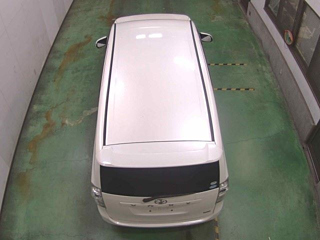 TOYOTA VOXY 2010
