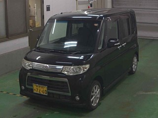 DAIHATSU TANTO 2011