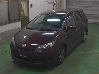 TOYOTA WISH 2010