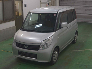 NISSAN ROOX 2010