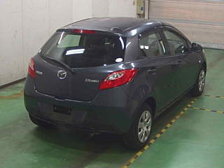 MAZDA DEMIO 2010