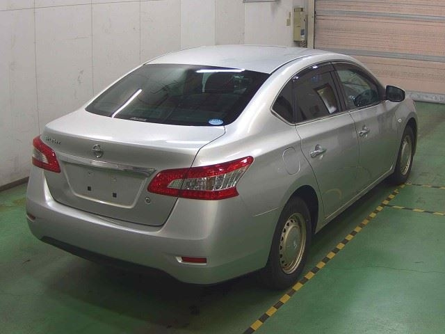 NISSAN SYLPHY 2020