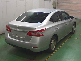 NISSAN SYLPHY 2020