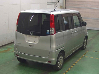 NISSAN ROOX 2010