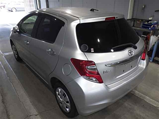 TOYOTA VITZ 2016