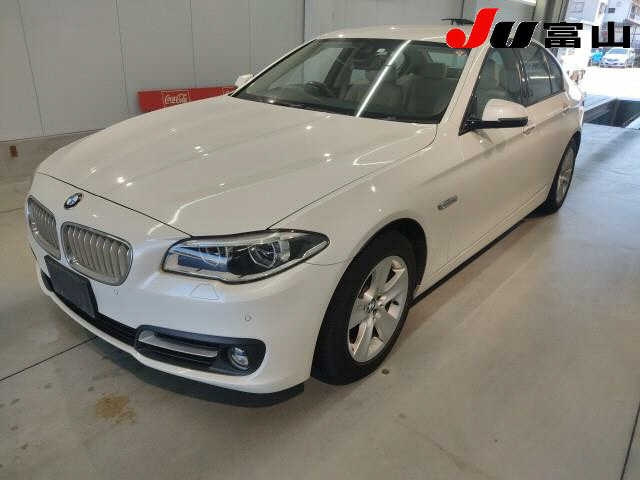 BMW 5 SERIES 2016