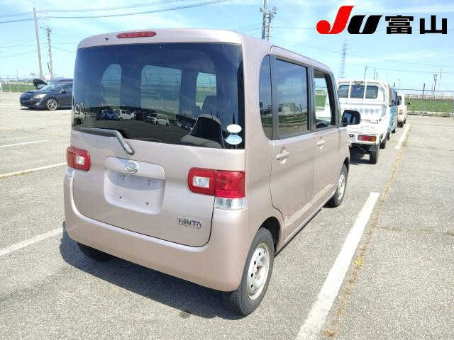 DAIHATSU TANTO 2010