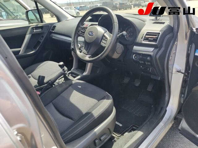 SUBARU FORESTER 2015