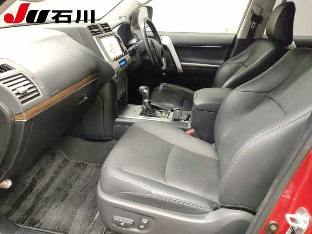 TOYOTA LAND CRUISER PRADO 2019