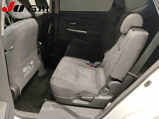 TOYOTA PRIUS ALPHA 2012