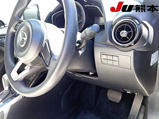 MAZDA DEMIO 2016