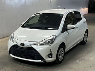 TOYOTA VITZ 2019