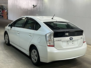 TOYOTA PRIUS 2010