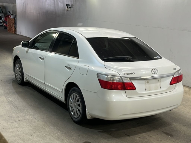TOYOTA PREMIO 2008