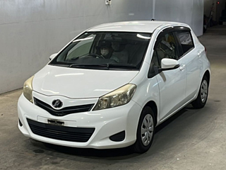 TOYOTA VITZ 2012