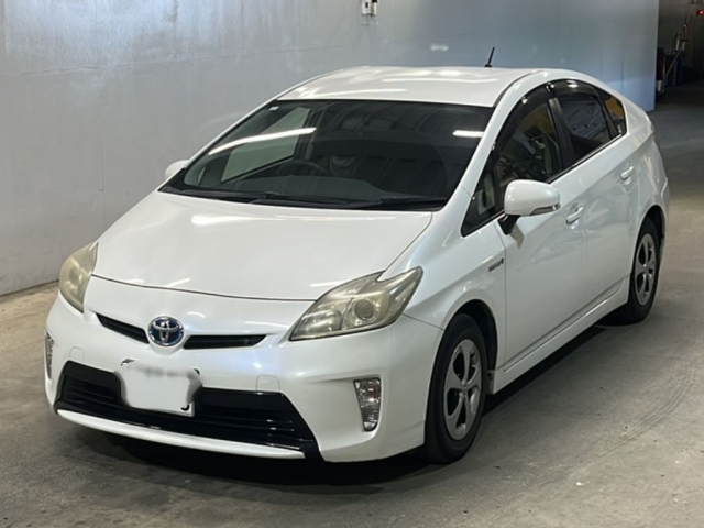 TOYOTA PRIUS 2013