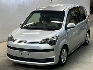 TOYOTA SPADE 2016
