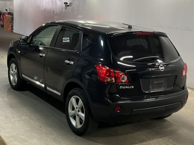 NISSAN DUALIS 2010