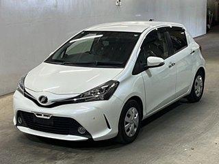 TOYOTA VITZ 2016