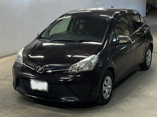TOYOTA VITZ 2015