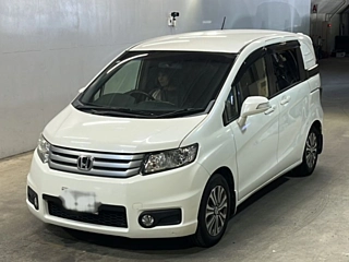 HONDA FREED 2012