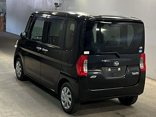 DAIHATSU TANTO 2015