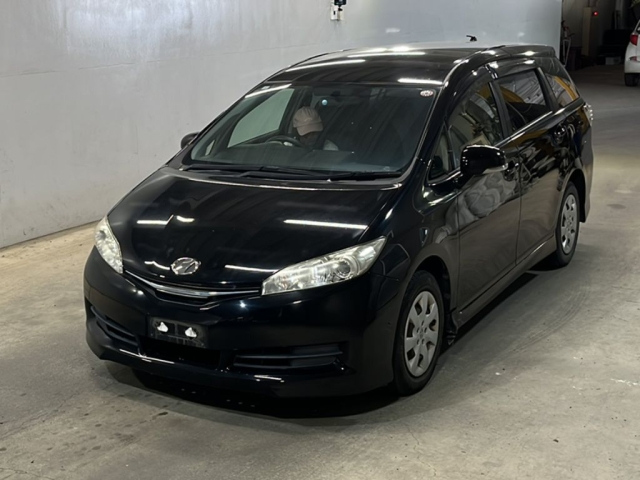 TOYOTA WISH 2012