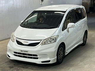 HONDA FREED 2013