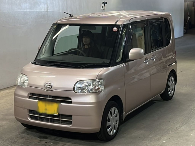 DAIHATSU TANTO 2012