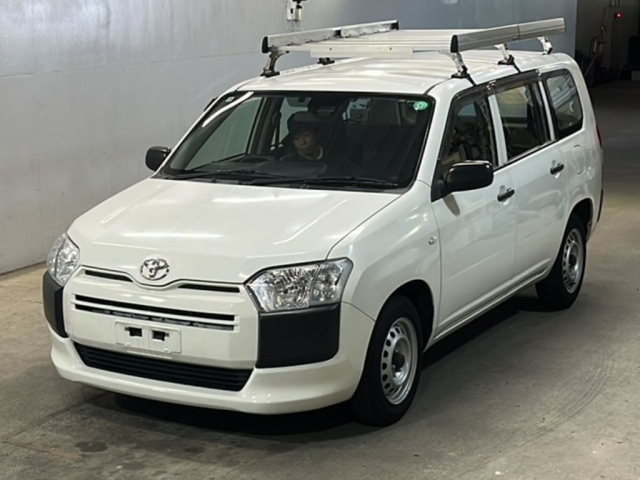 TOYOTA PROBOX 2018