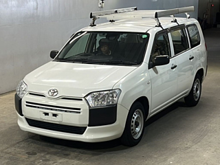 TOYOTA PROBOX 2018