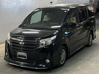 TOYOTA NOAH 2016