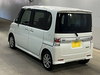 DAIHATSU TANTO 2011