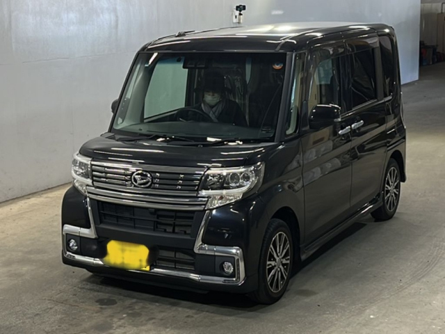 DAIHATSU TANTO 2018