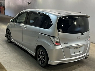HONDA FREED 2013
