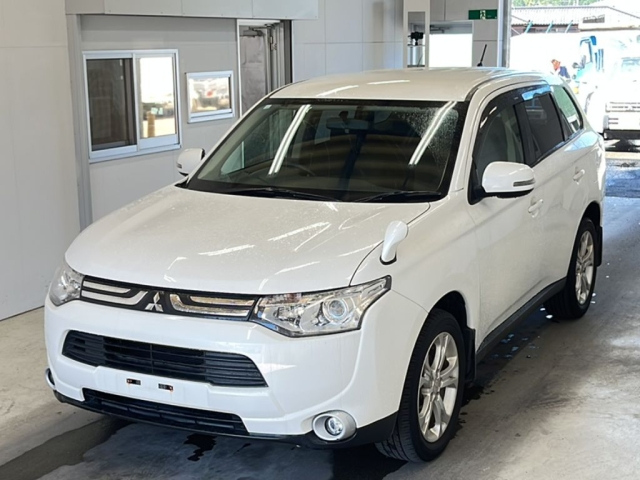 MITSUBISHI OUTLANDER 2012