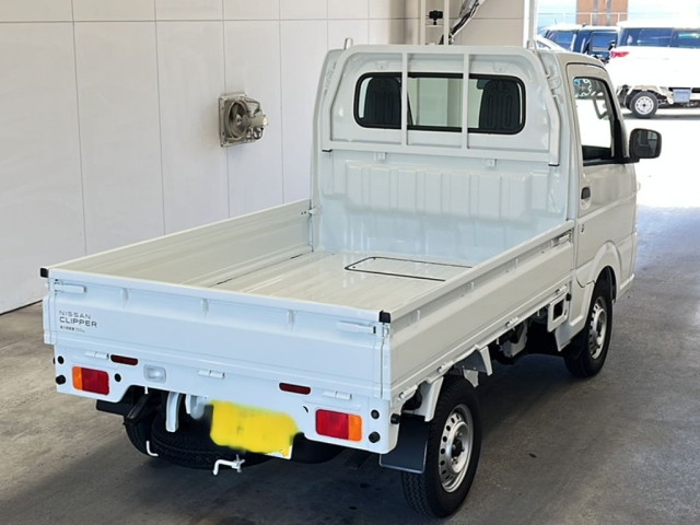 NISSAN CLIPPER TRUCK 2024