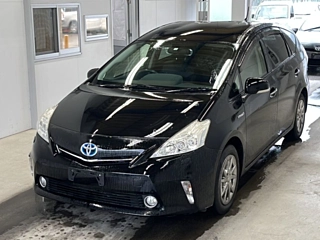 TOYOTA PRIUS ALPHA 2014