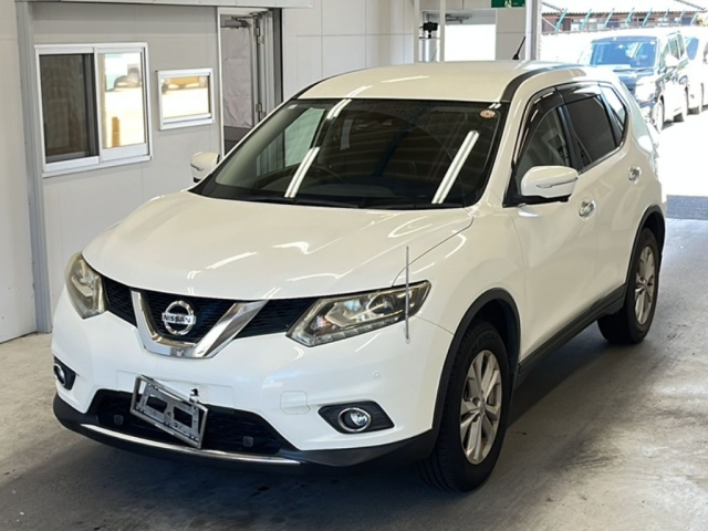 NISSAN X-TRAIL 2015