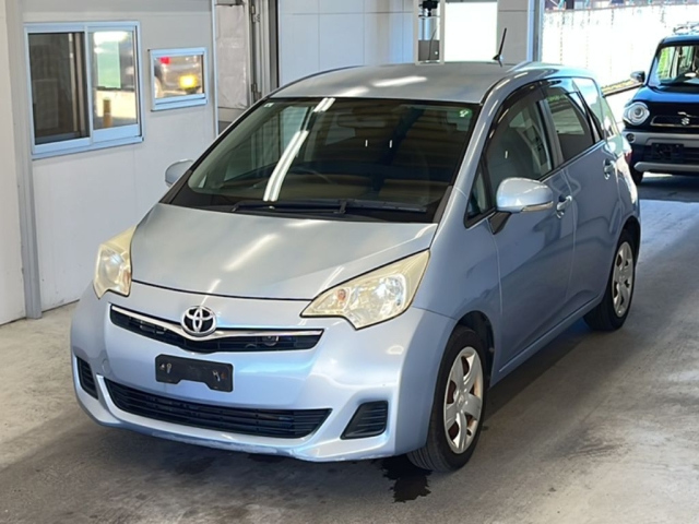 TOYOTA RACTIS 2011