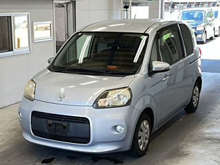 TOYOTA PORTE 2012