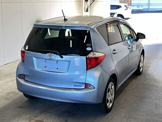 TOYOTA RACTIS 2011