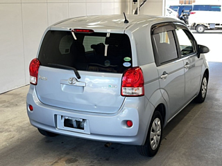 TOYOTA PORTE 2012