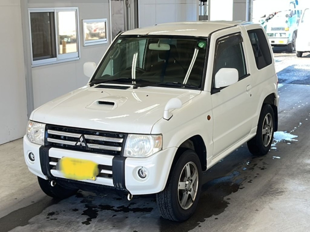 MITSUBISHI PAJERO MINI 2009