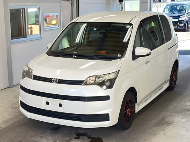 TOYOTA SPADE 2014