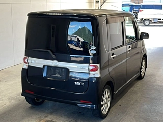 DAIHATSU TANTO 2008