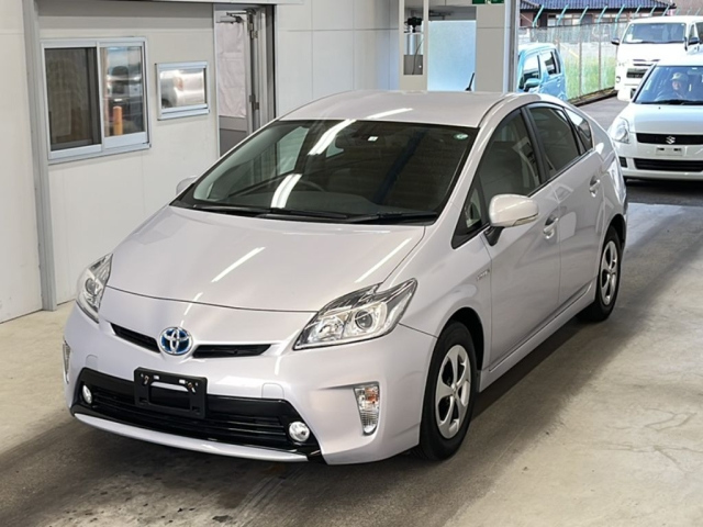 TOYOTA PRIUS 2012